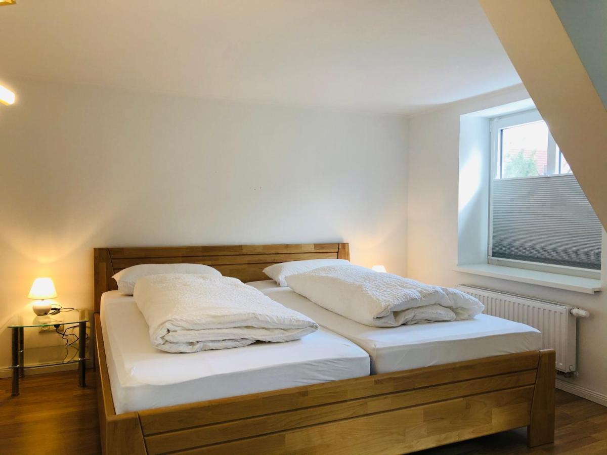 Altstadthus-Gemuetliches Ferienhaus Mit Gaertchen Friedrichstadt Zewnętrze zdjęcie