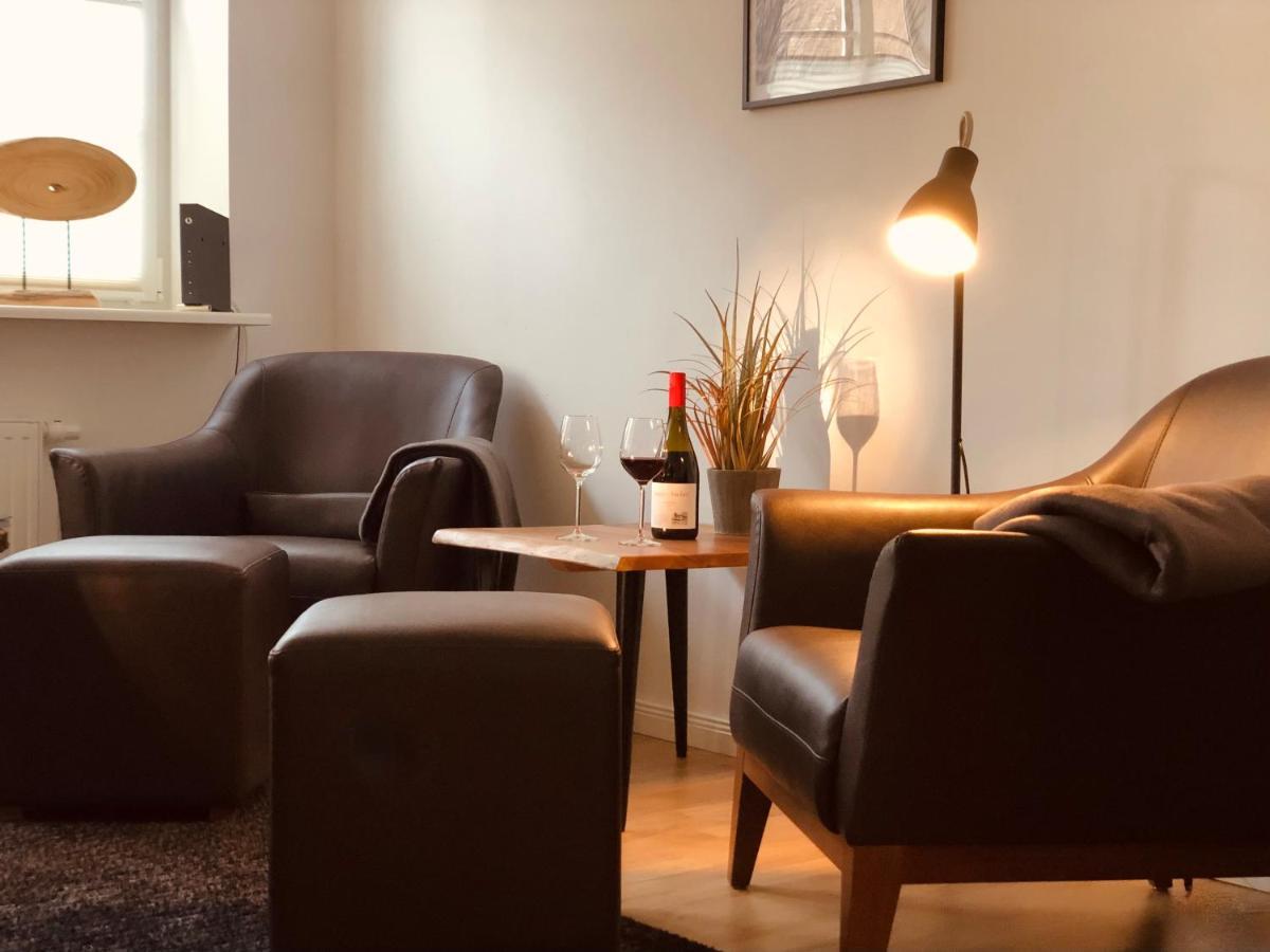 Altstadthus-Gemuetliches Ferienhaus Mit Gaertchen Friedrichstadt Zewnętrze zdjęcie